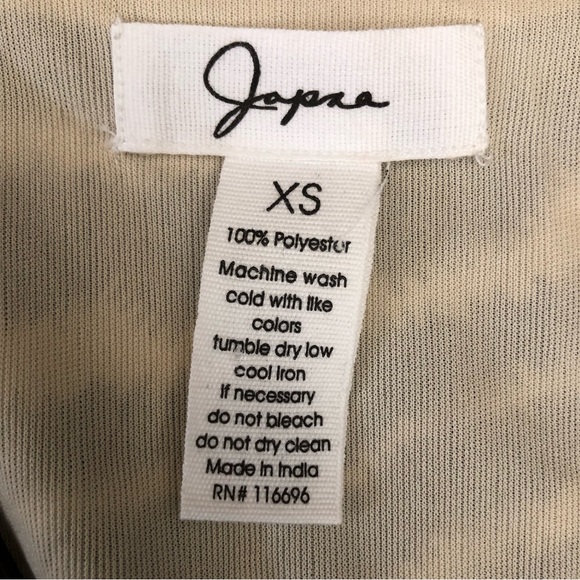 Japna Leopard Print Cropped Top - Picture 2 of 11